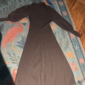 Cefinn Elegant Gray Long-Sleeve Dress